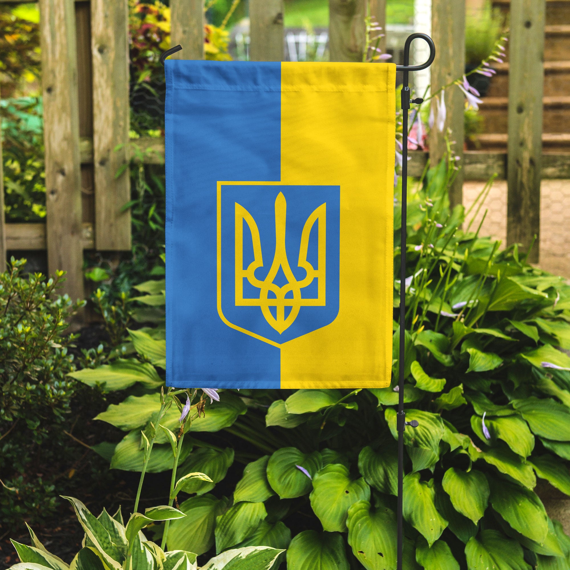 Flag of Ukraine garden flag with the tryzub coat of arms overlayed